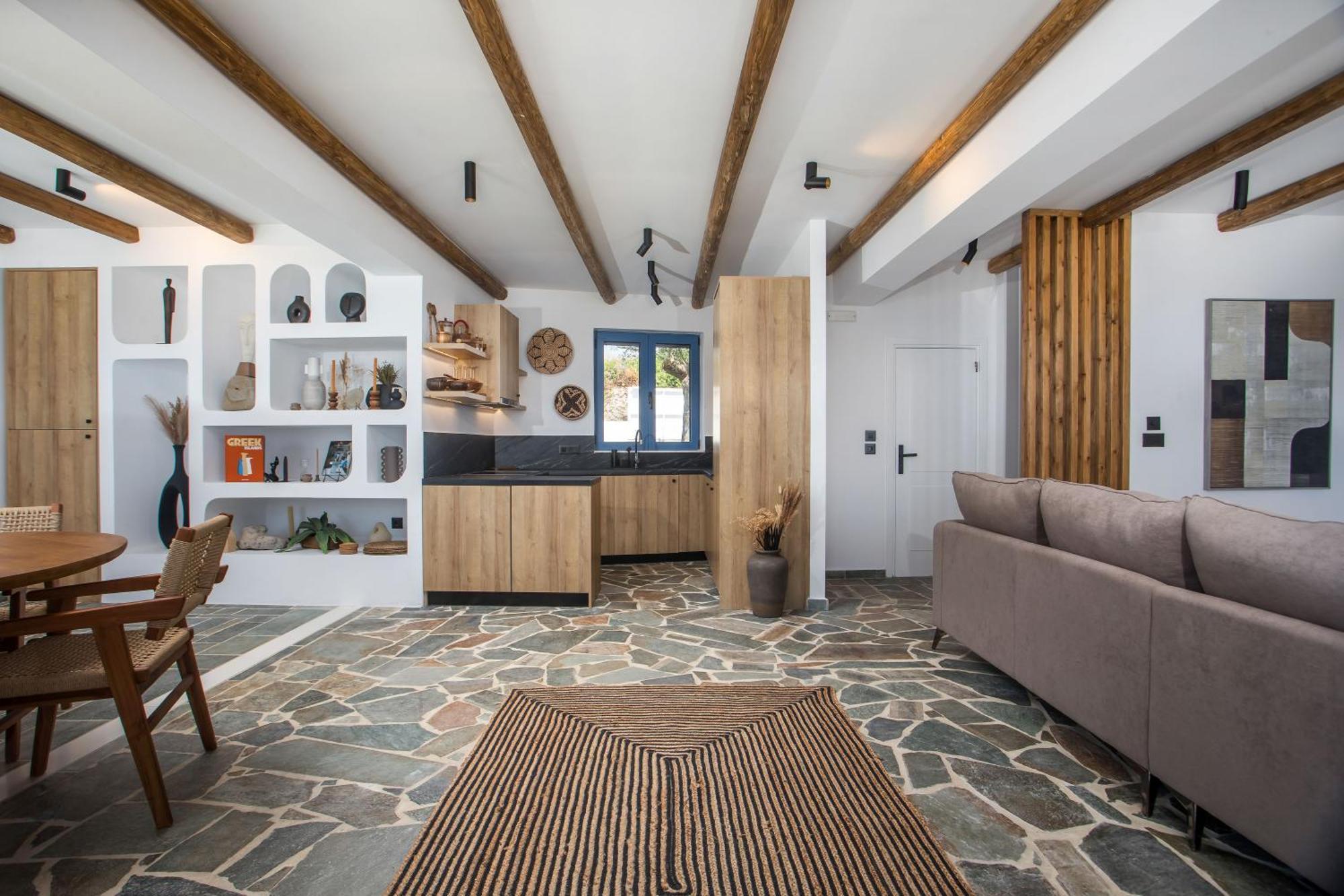 Vakantiehuis Mare Mio, Beachfront, Newly Rennovated